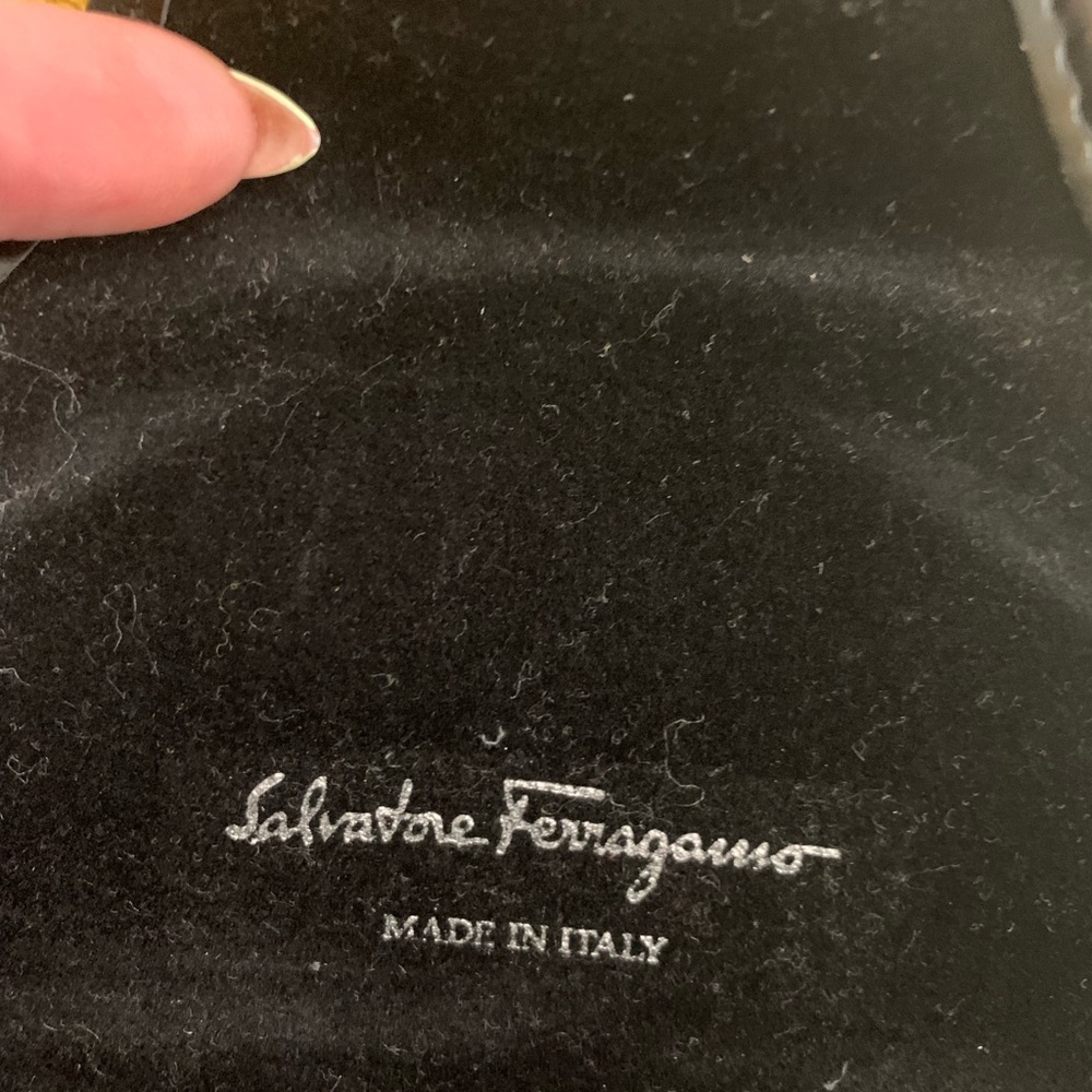 Auth. Salvatore Ferragamo sunglasses - Picture 6 of 6